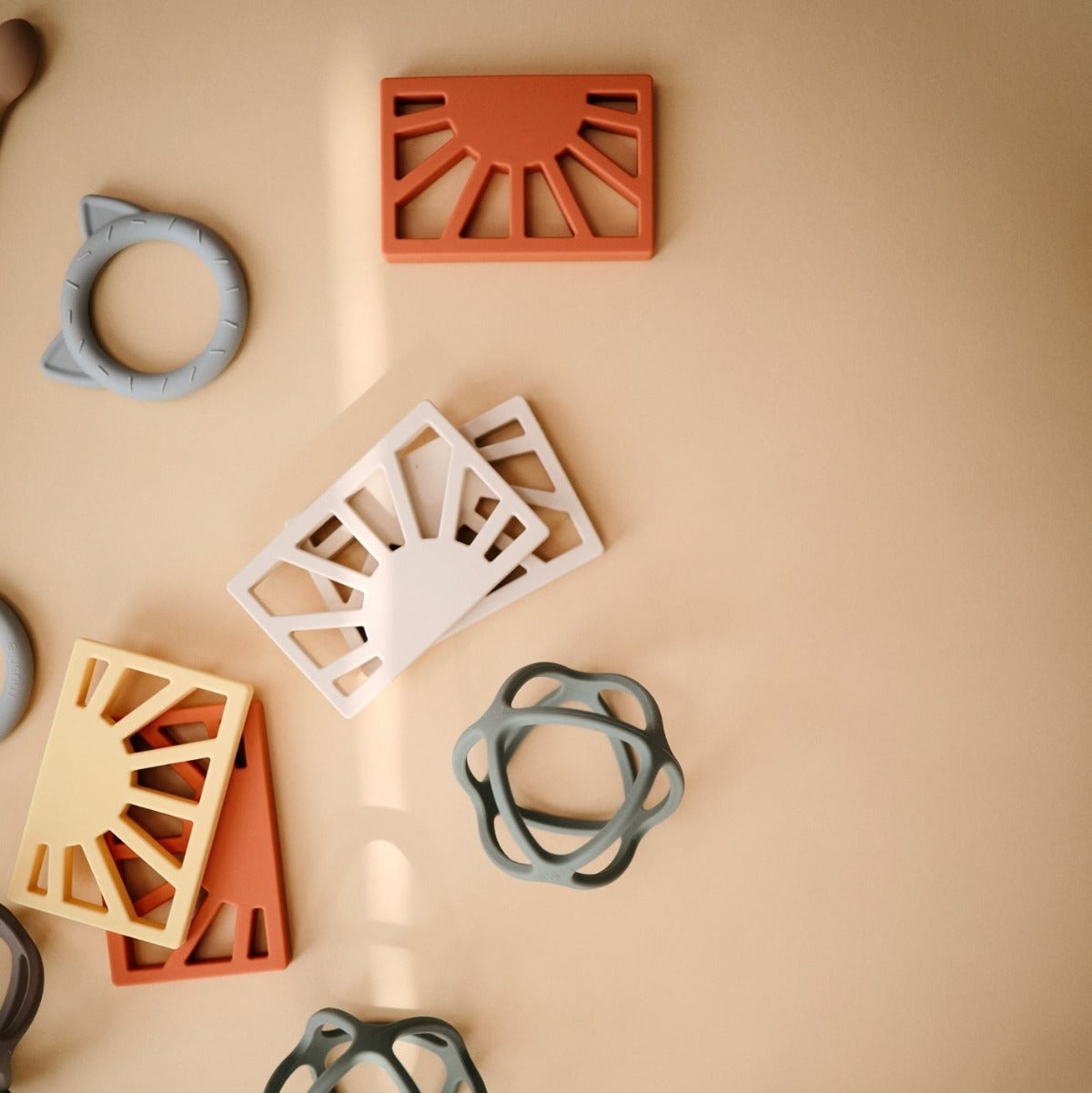 Labda rágóka - szellő színben - Pippadu, Mushie