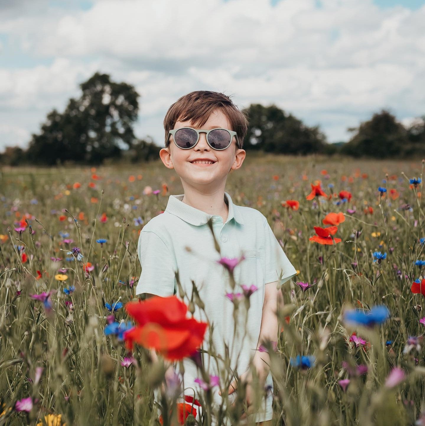 Leosun környezetbarát alapanyagból készült napszemüveg gyerekeknek homok színben - pippadu