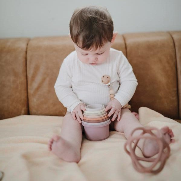 Építő pohártorony virágszirom - gyönyörű pasztell színek a vidám mindennapokért - Pippadu