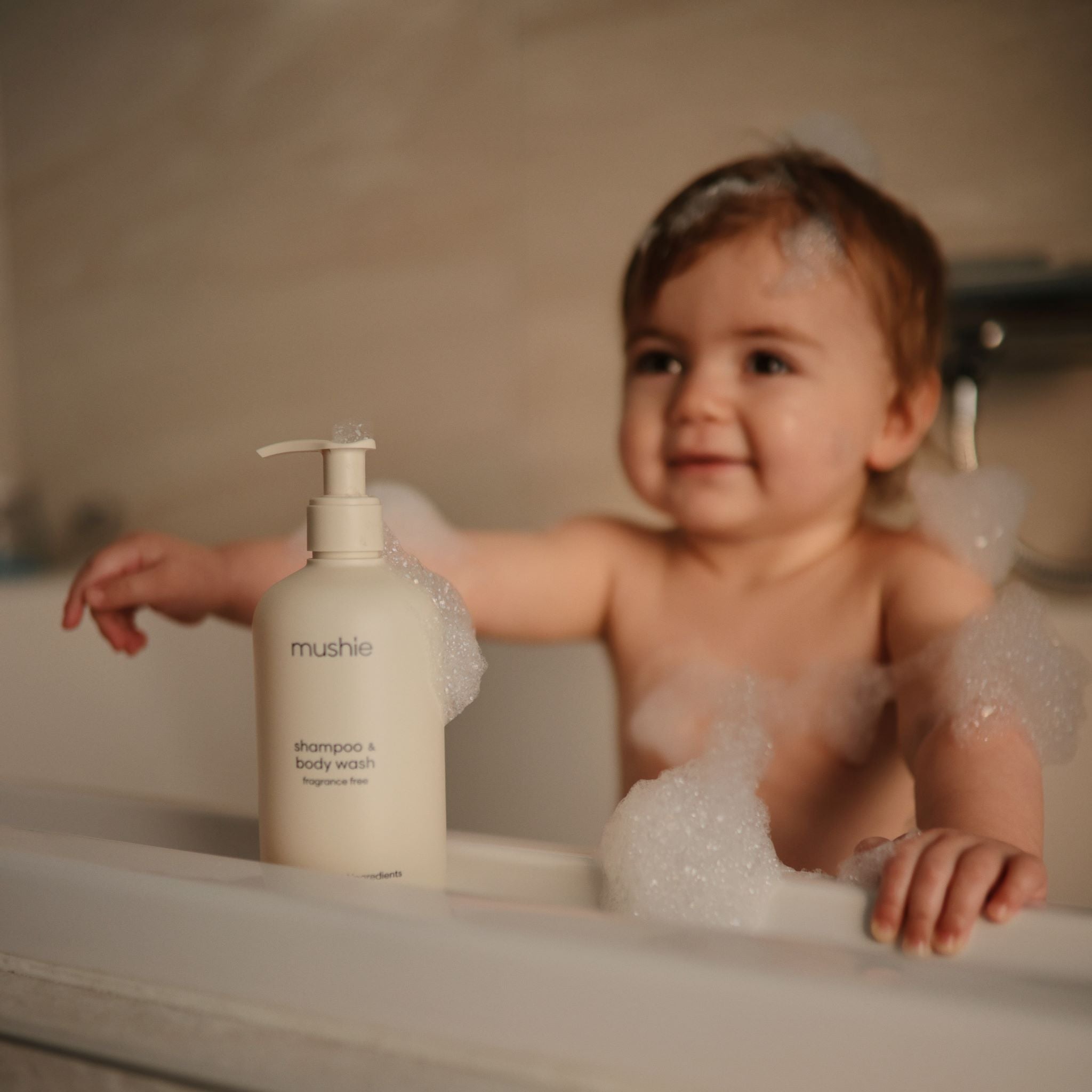 Mushie babasampon és fürdető akár újszülött kortól - illatmentes, vegán - pippadu