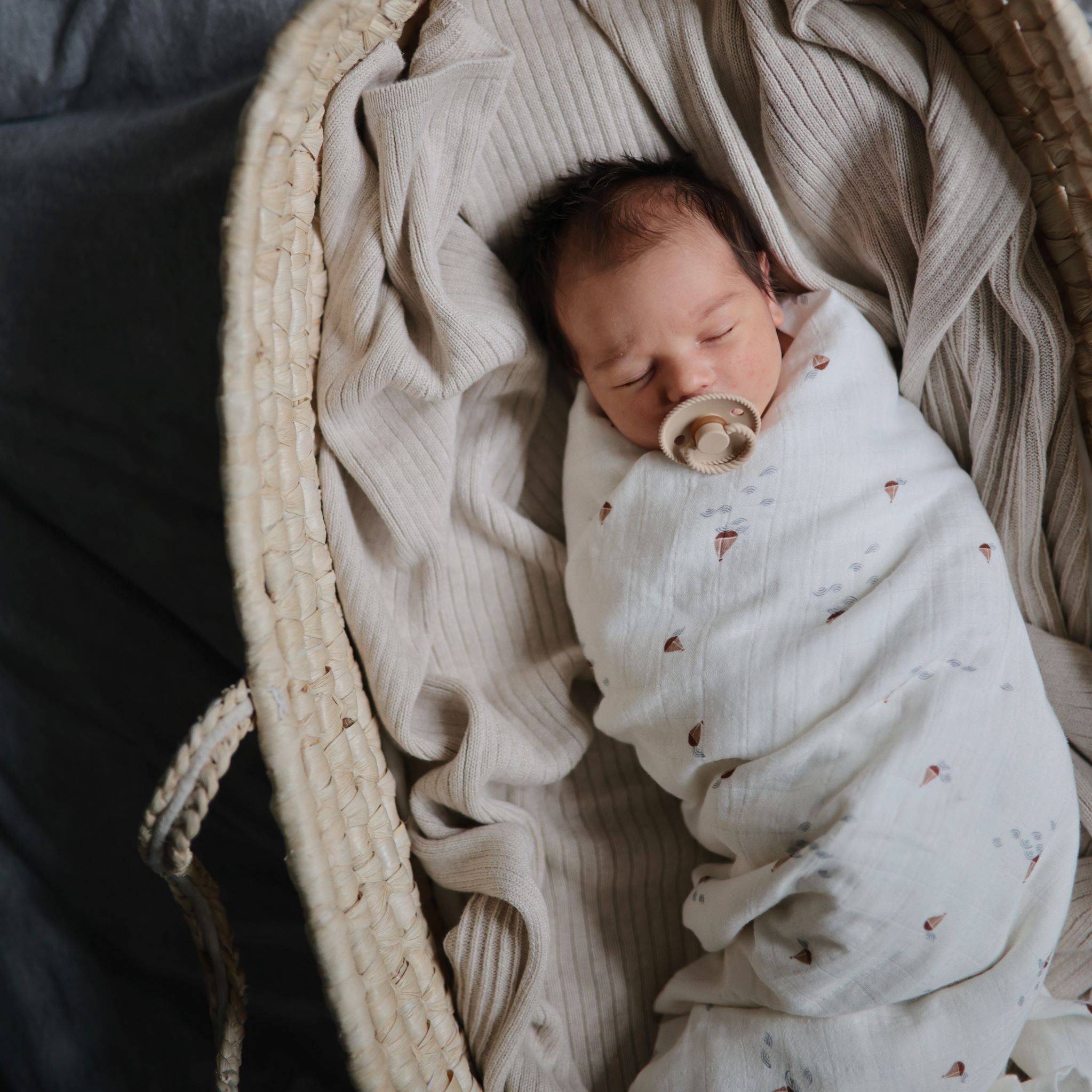 Muszlin babatakaró hajó mintával az amerikai mushie márkától - pippadu