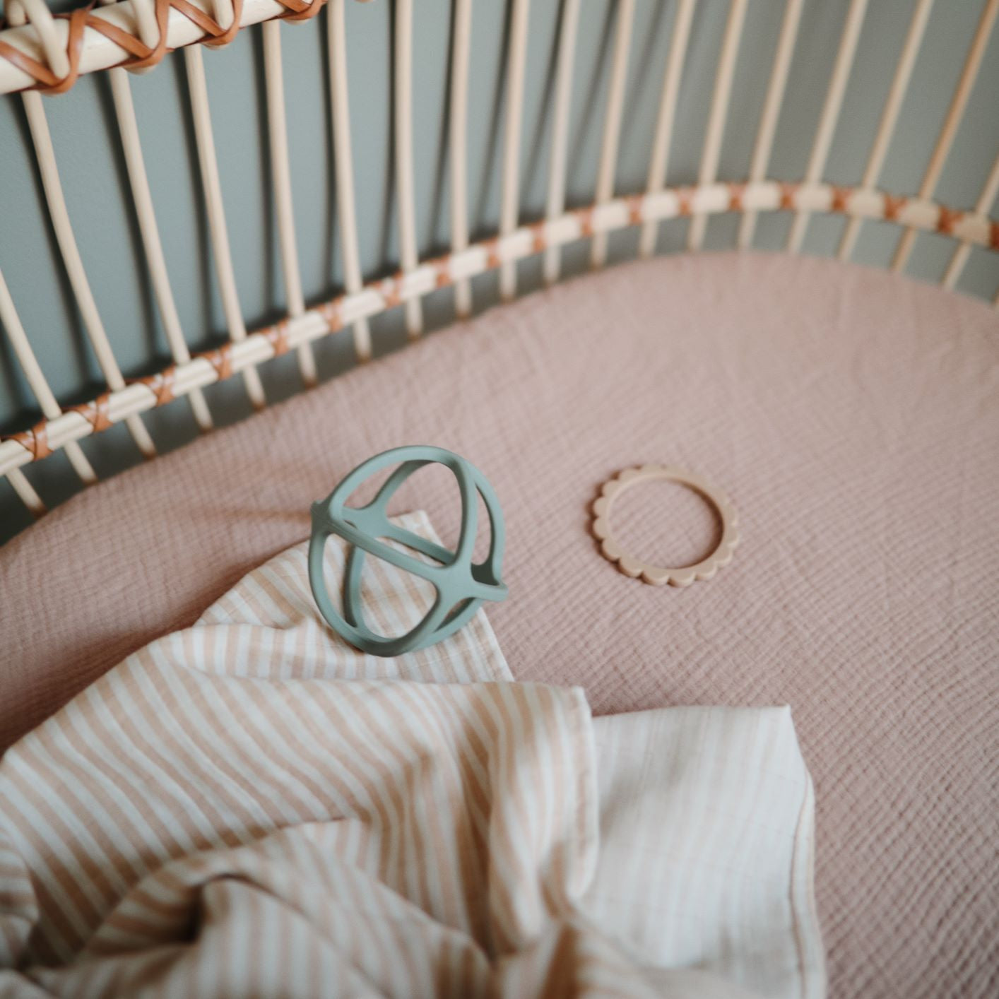 Muszlin pólya, babatakaró - bézs csíkos - pippadu