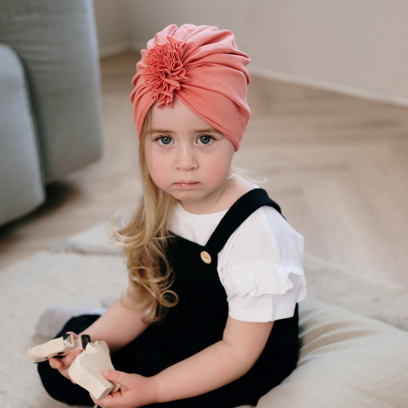 Tavaszi turbánka nyári barack színben a pippadunál!