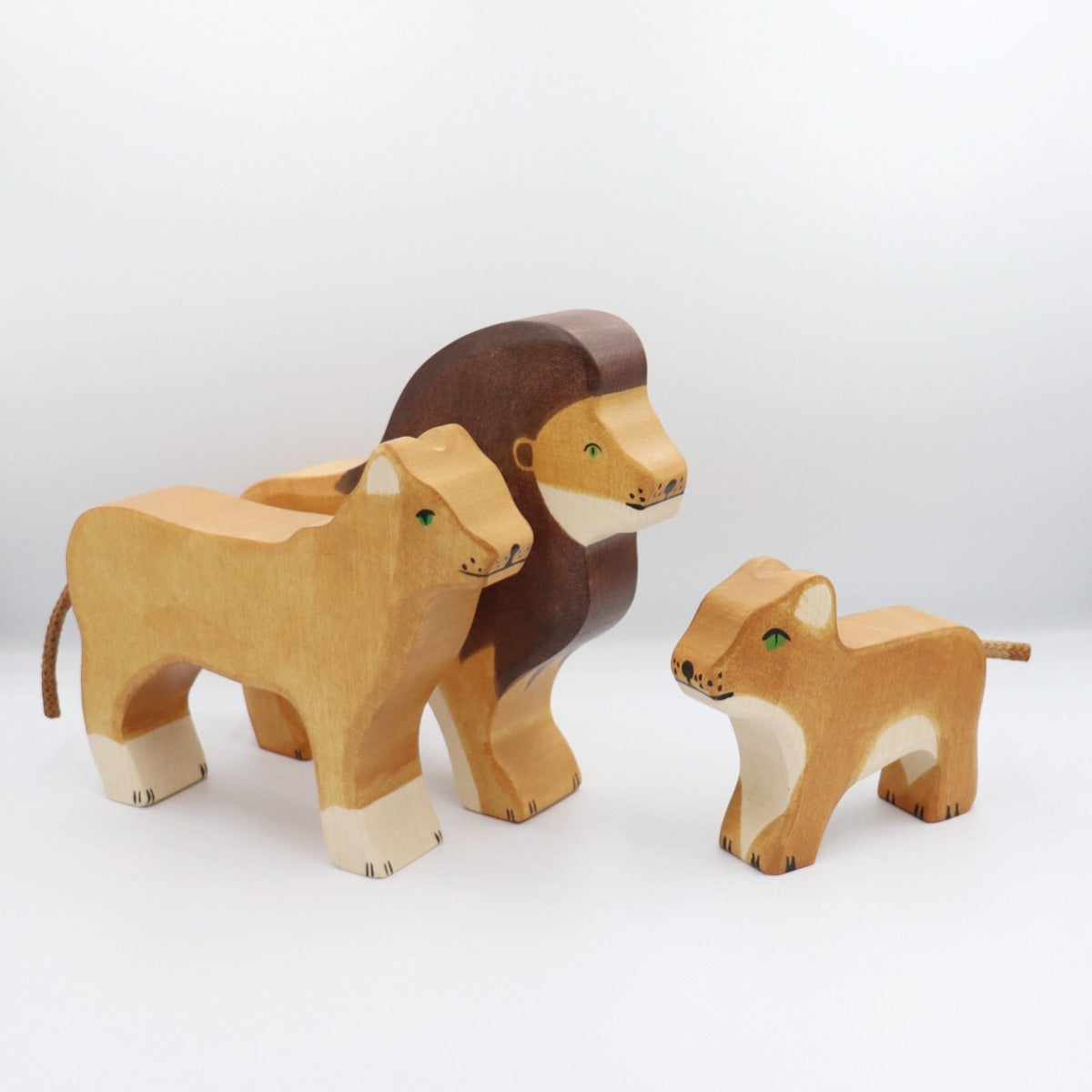 Oroszlán család fajátékok Holztiger - Pippadu