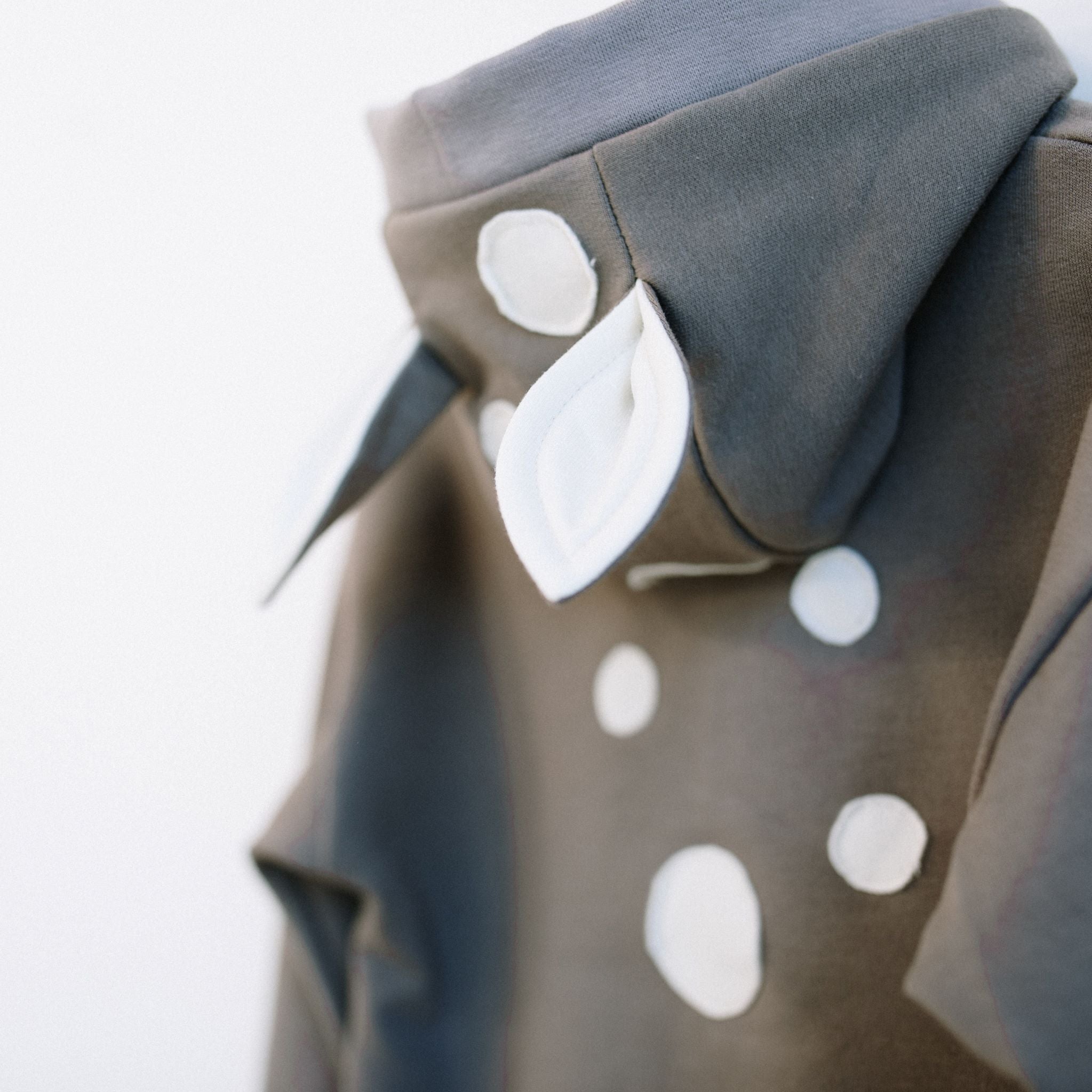 Uniszex őzike gyerek pulóver - kézzel készült foltokkal, fülekkel - pippadu - egyedi gyermek pulcsi