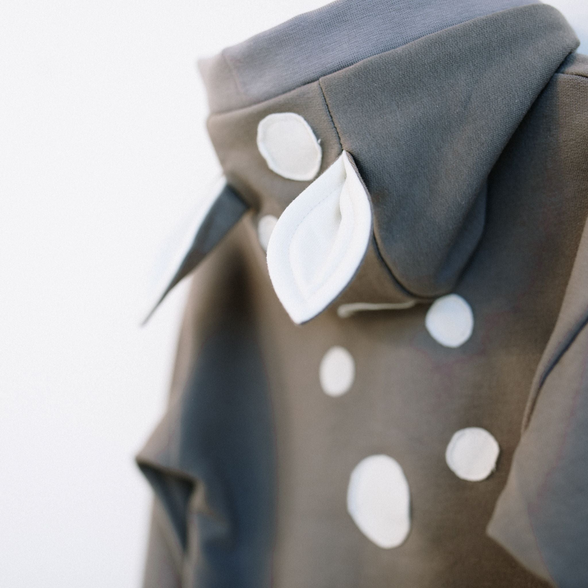 Uniszex őzike gyerek pulóver - kézzel készült foltokkal, fülekkel - pippadu - egyedi gyermek pulcsi