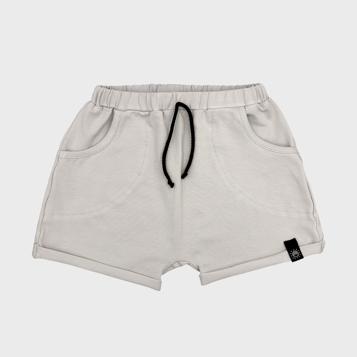 Sportos rövidnadrág és satyka szett - szürke - Pippadu - rövidnadrág fiúknak és lányoknak