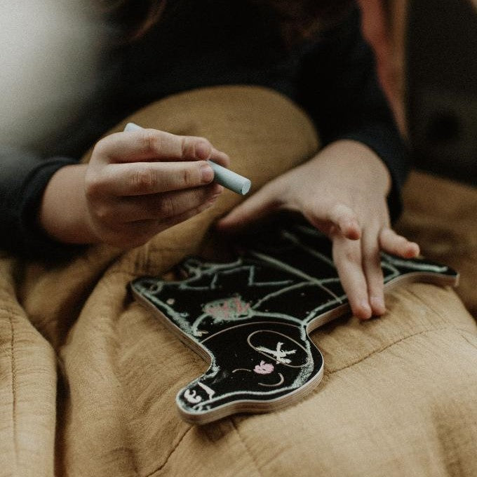 Krétatábla kutya formával - szabadtéri gyerekjáték - www.pippadu.hu