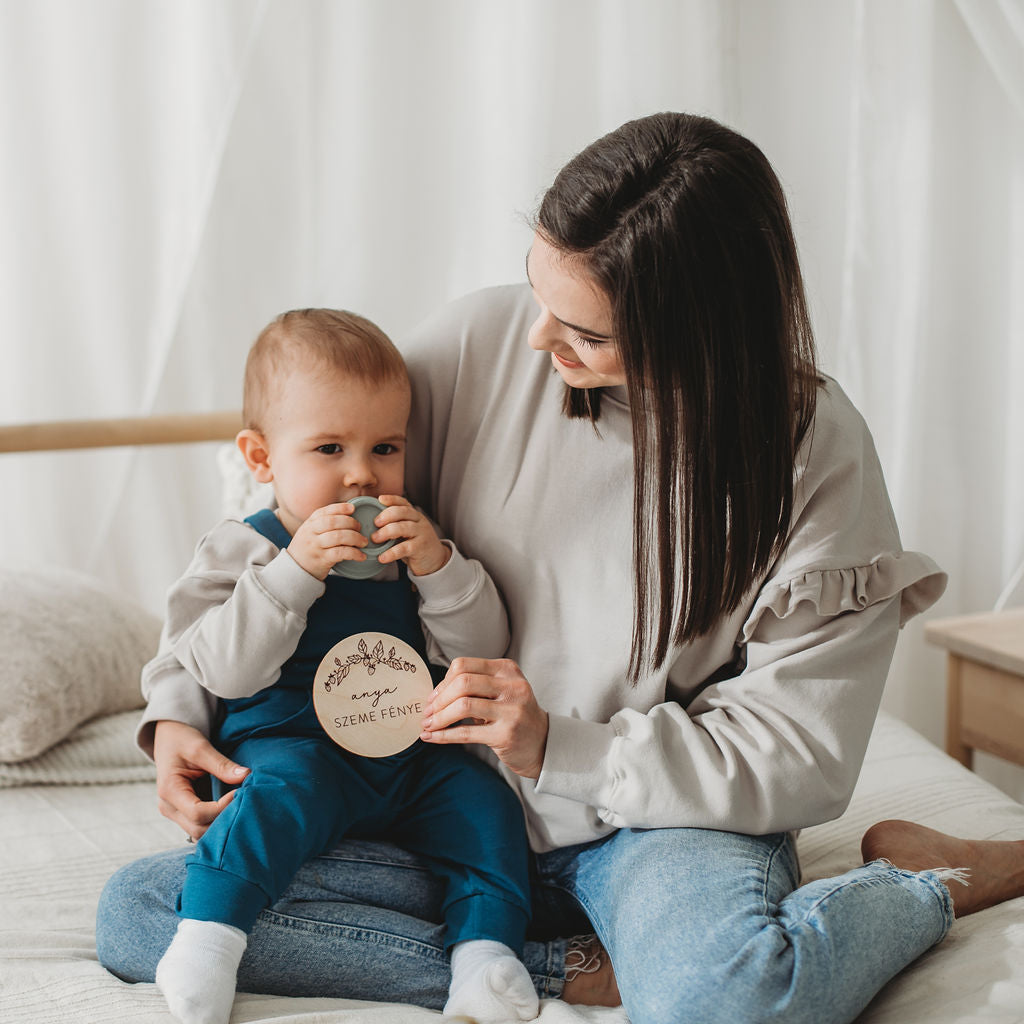 Felnőtt pulóver szezám színben - kézzel készült - pippadu