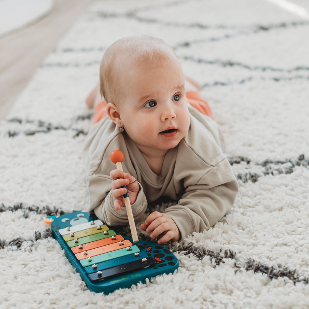 Játékhangszer gyerekeknek - metalofon a Moulin Roty márkától - pippadu