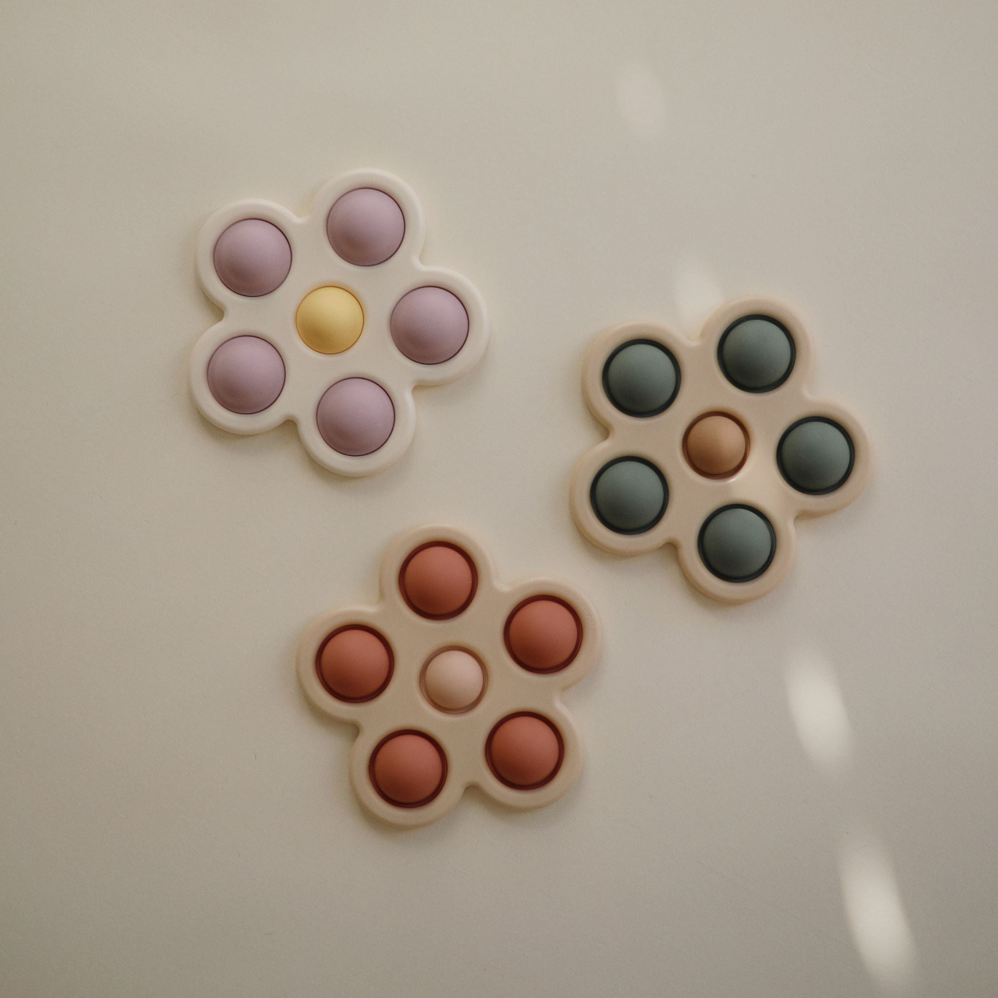 Virág formájú pop játékok a pippadu polcain!