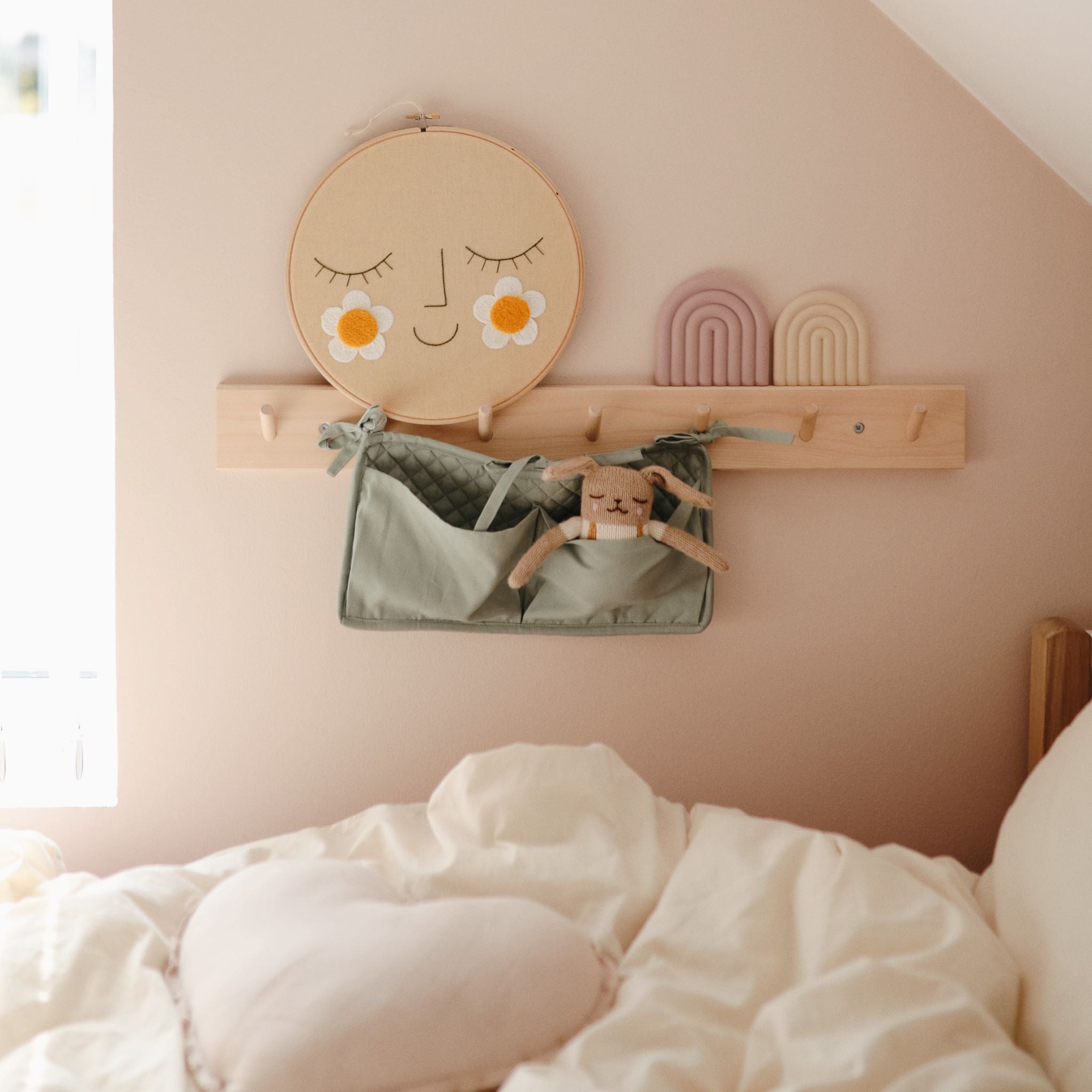 Kiságyra zsebes tároló napocska minta - pippadu - mushie