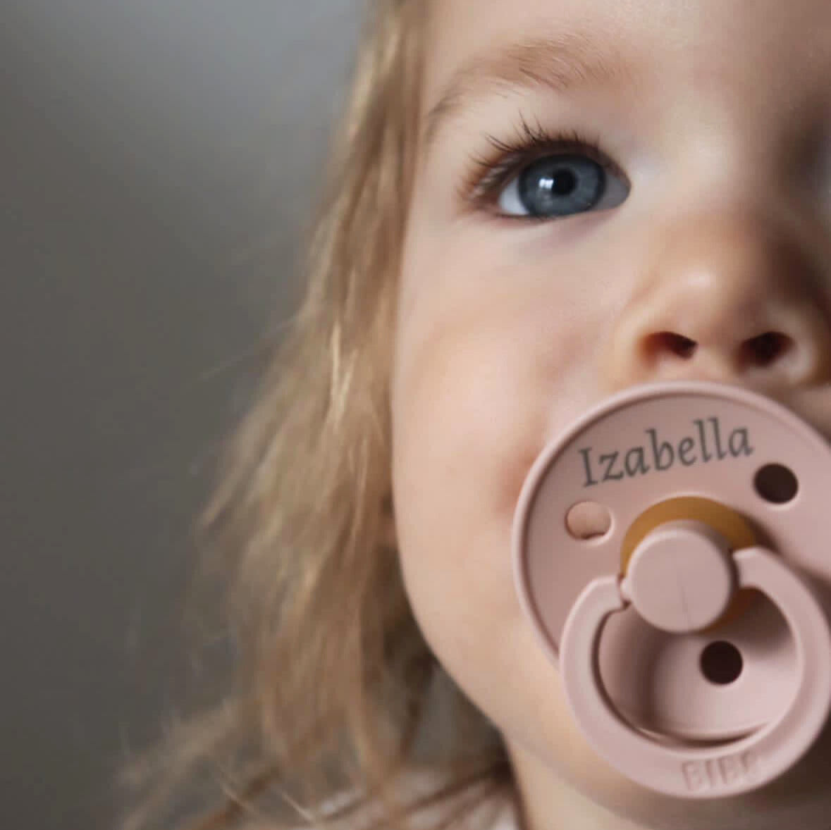 Nevesített BIBS cumik