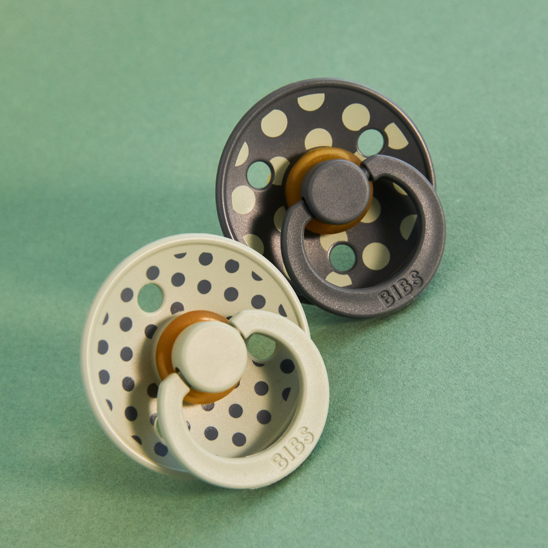 BIBS Studio pöttyös cumi