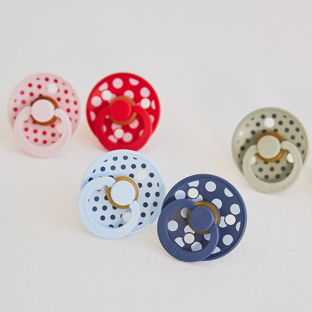 BIBS Studio pöttyös cumi