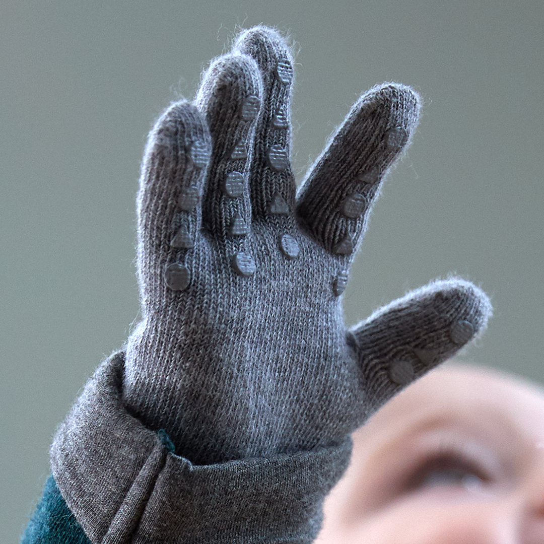 GoBabyGo ötujjas csúszásgátlós kesztyű - szürke