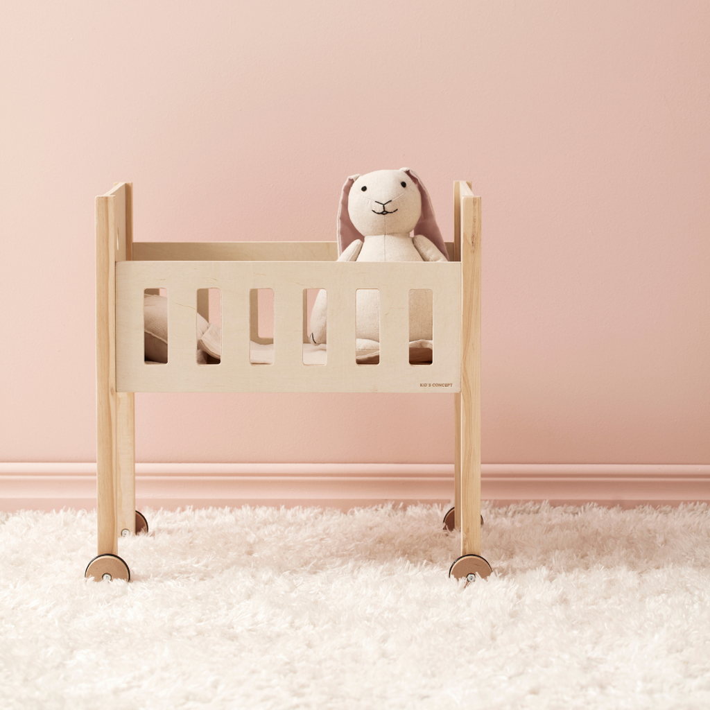 Kid's Concept - Kid's Hub - Játék babaágy ágyneművel gyerekeknek