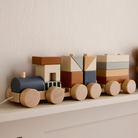 Fa vonat építő blokokkal gyerekeknek