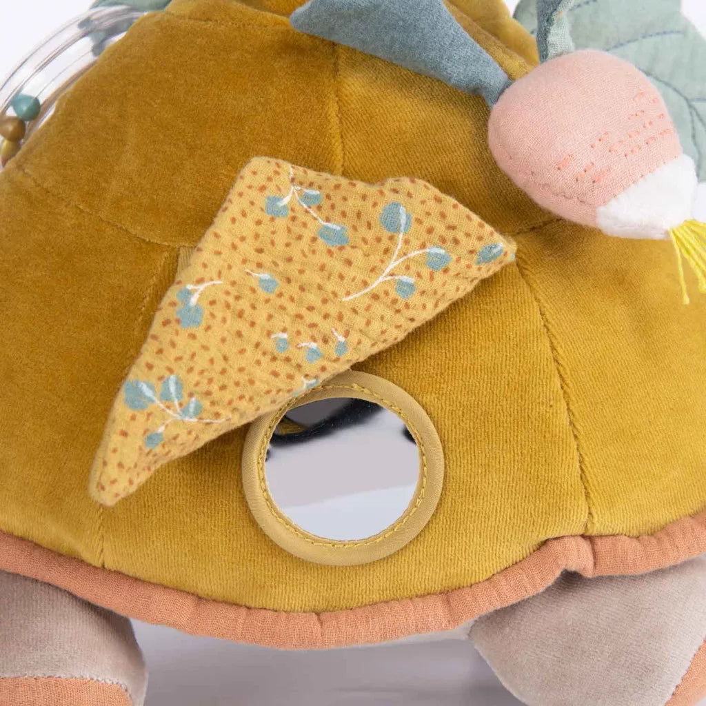 Moulin Roty foglalkoztató teknős baba tükörrel a páncél alatt