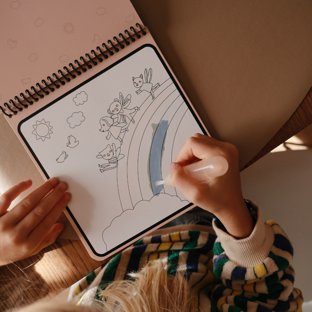 Mushie vízzel színező gyerekeknek