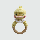 Horgolt rágóka csörgővel - Bori kacsa