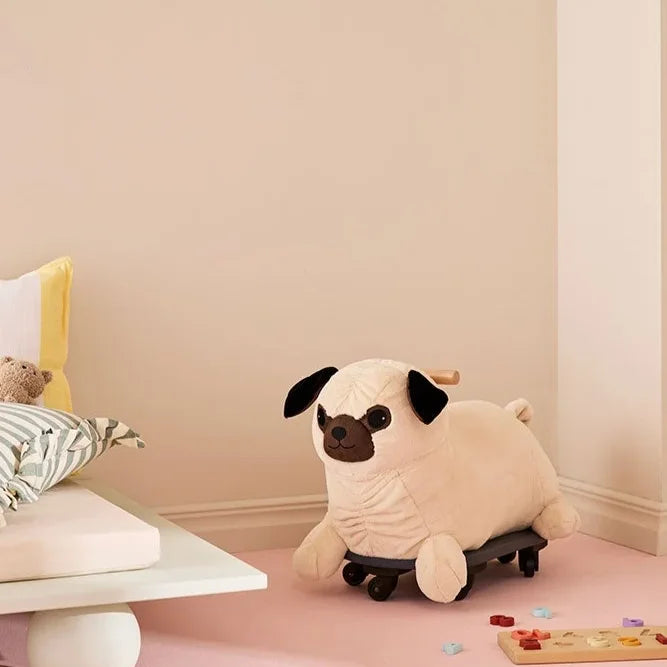 Kid's Concept gurulós mopsz a gyerekszobában