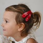 Kézzel készült karácsonyi hajcsat hópehely mintákkal