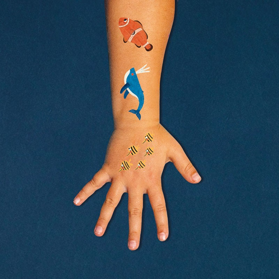Londji Blue gyerek tetoválás kézen, bálna és hal mintás lemosható tetoválás gyerekeknek