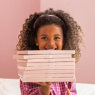 Luciole et Petit Pois elegáns ajándékdobozok mintás csatokkal, brossokkal, karkötőkkel