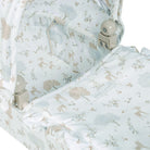 Klasszikus játék babakocsi közelről