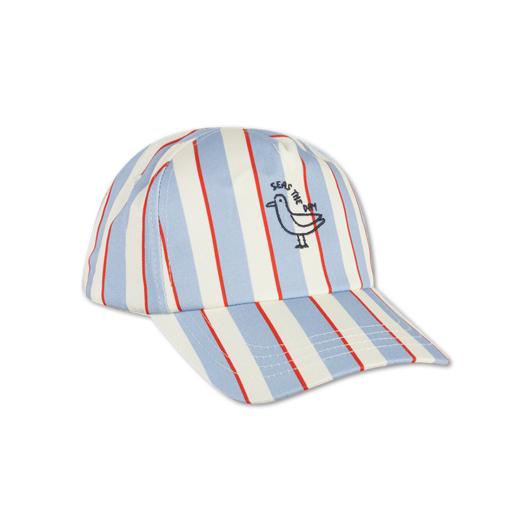 Swim Essentials kék-fehér csíkos, 100% pamut gyerek baseball sapka hímzett „Seas the Day” felirattal.