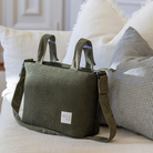 Pelenkázó táska korbársony anyagból menta színben a Walking Mum márkától