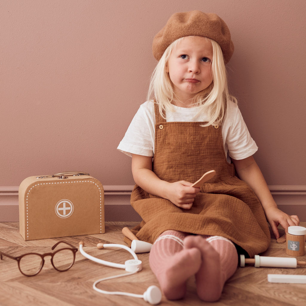 Orvosi táska bézs színben a svéd Kid's Concept márkától - pippadu