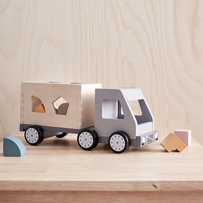 Kid's Concept fajáték - formabedobó teherautó gyerekeknek - pippadu