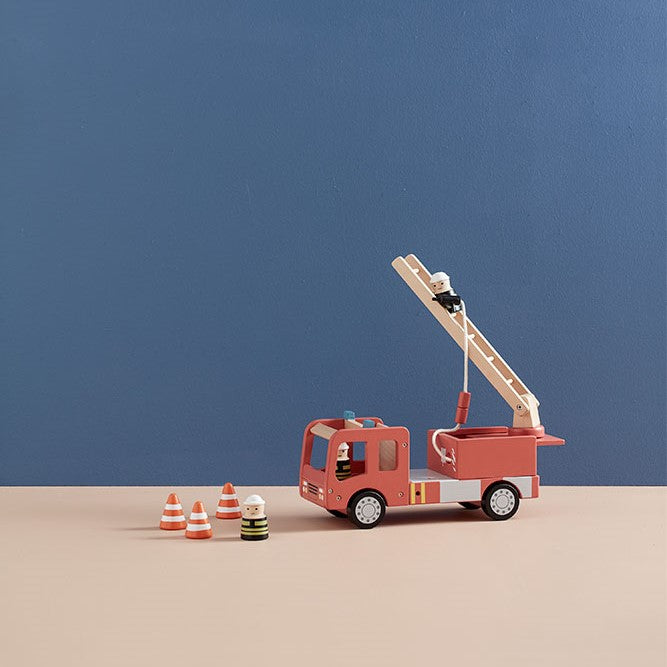 Tűzoltó autó fajáték tűzoltó figurákkal - Kid's Concept - pippadu