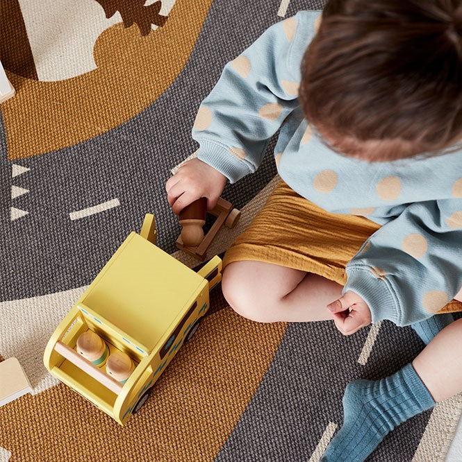 Svéd márka Kid's Concept fa játék mentőautó - pippadu